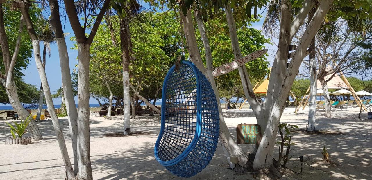 Serene Beach Villa Gili Trawangan Exterior foto